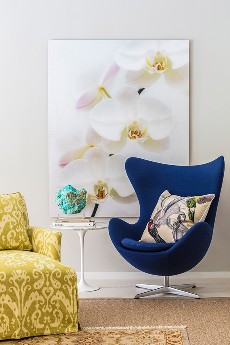 Sitting area, Coral Gables, Florida by A.Villalobos Design. Sitting area, Coral Gables, Florida by A.Villalobos Design.